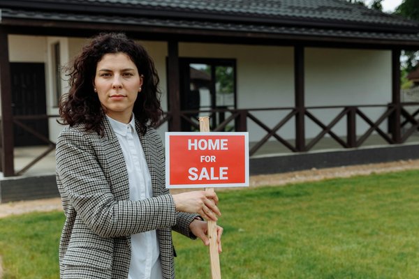 Exploring the Influence of UK Government Housing Policy on the Growth of Social Housing Initiatives